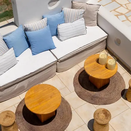 Virginia Villa Ambelas